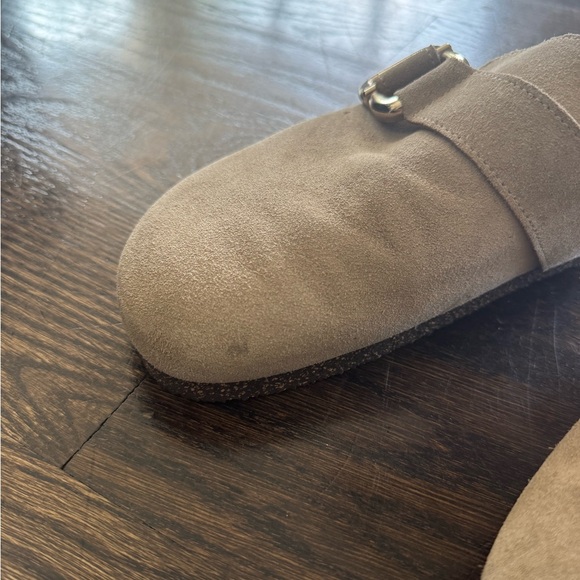 Flattered Cara Suede Sand Clogs - Picture 4 of 6
